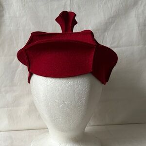 Handmade wool felt beret size m new
